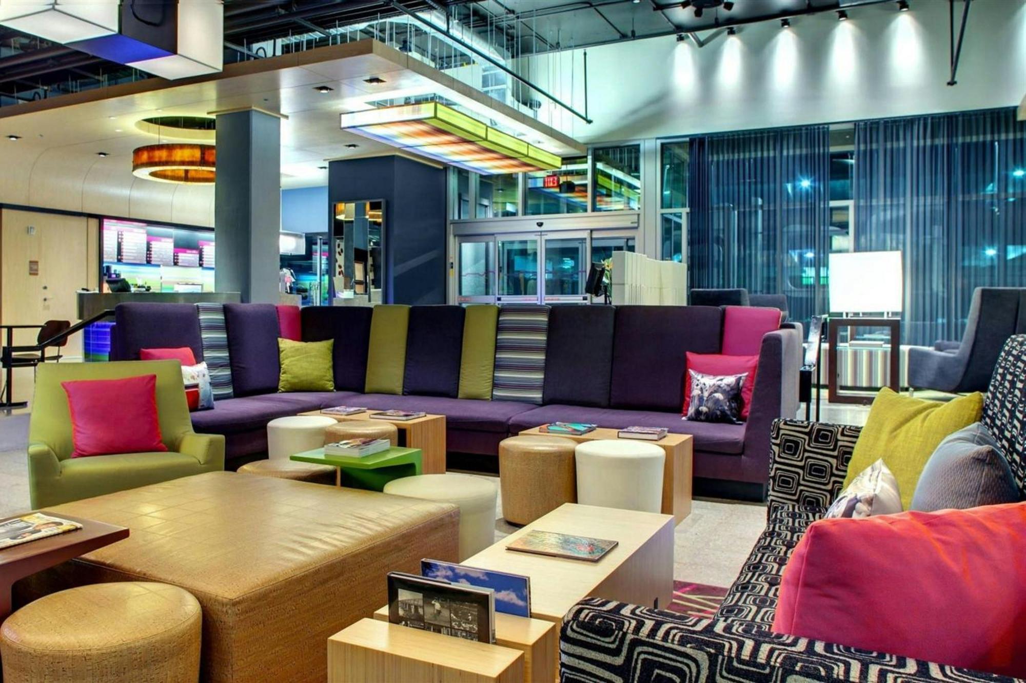 Aloft Chesapeake Hotel Exterior foto