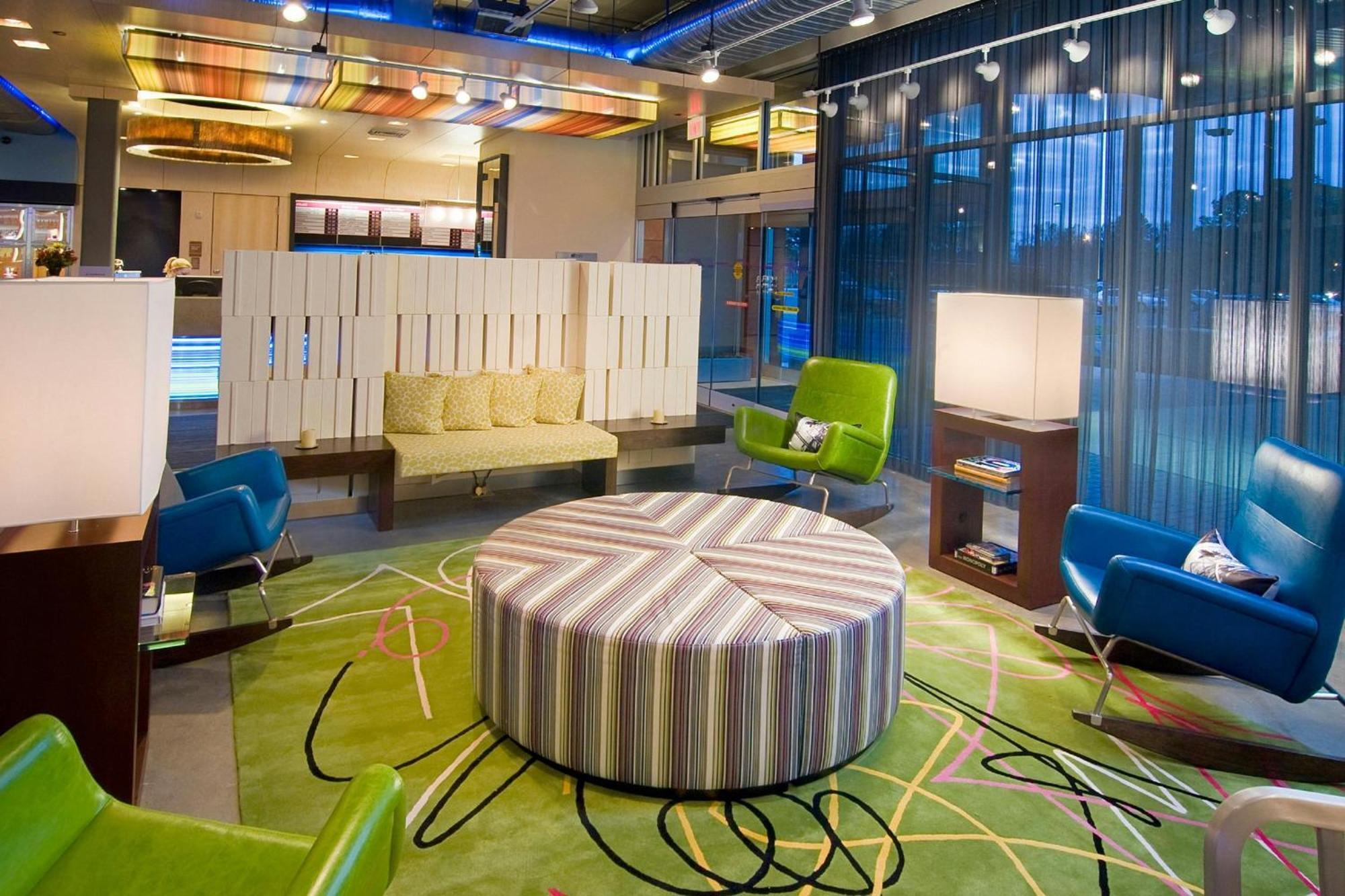 Aloft Chesapeake Hotel Exterior foto